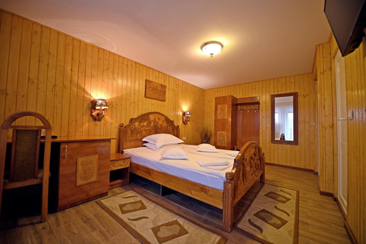 Pensiunea Sarmis Sarmizegetusa Extérieur photo