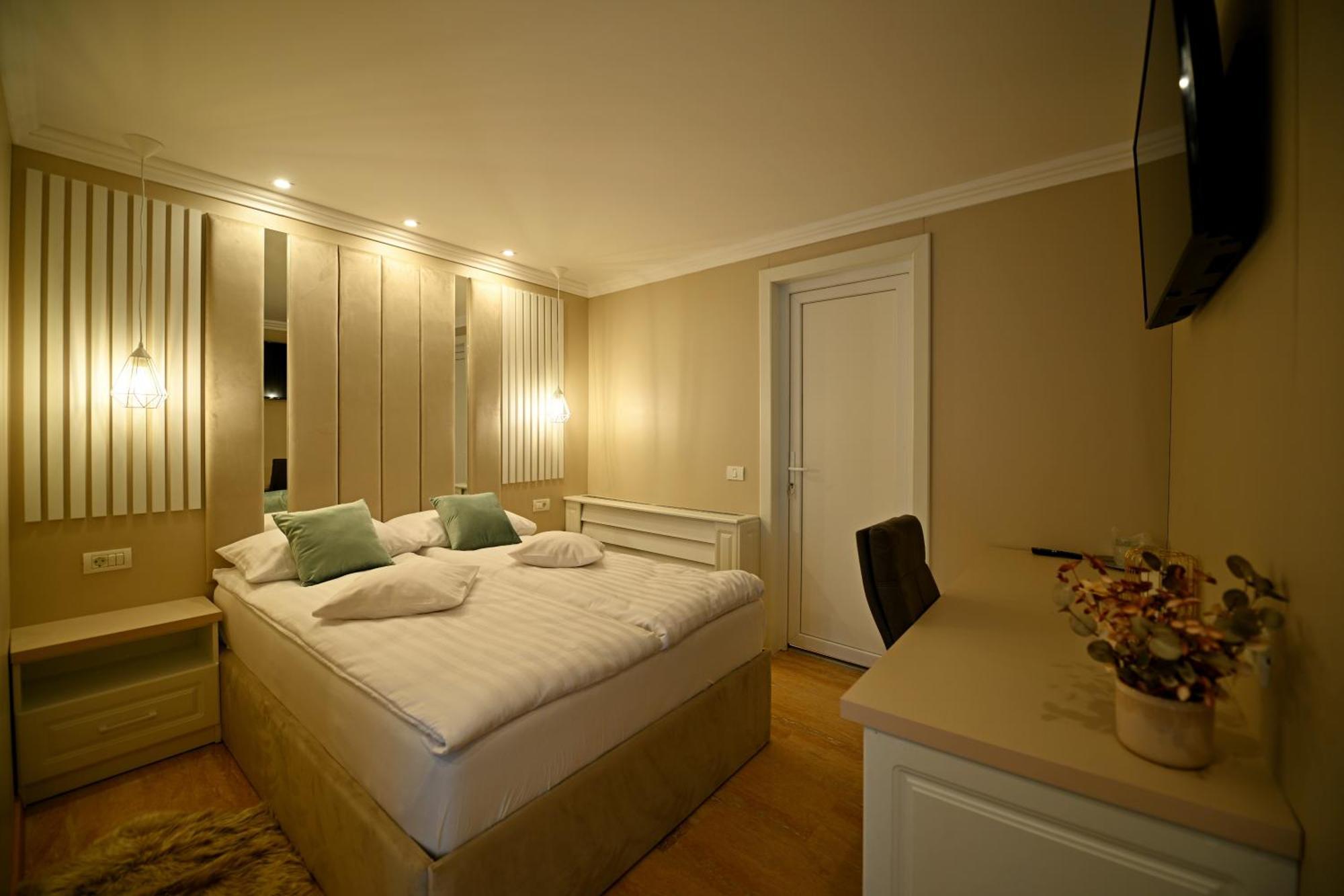Pensiunea Sarmis Sarmizegetusa Extérieur photo