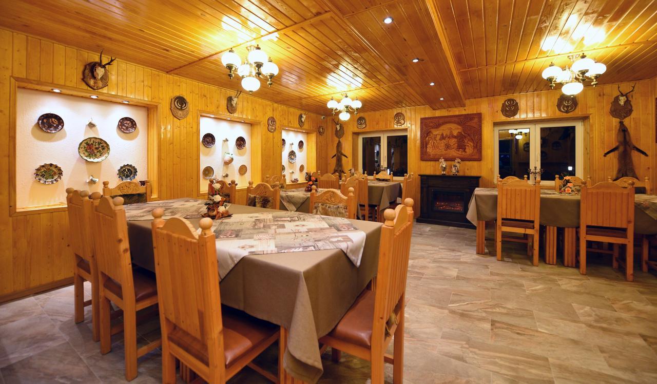 Pensiunea Sarmis Sarmizegetusa Extérieur photo